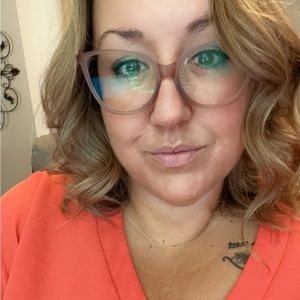 Meet your Posher, Heidi